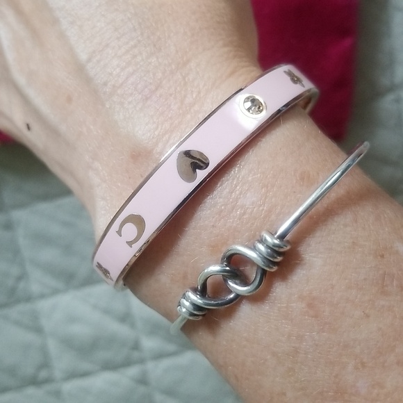 Beautiful Coach Signature Bangle Bracelet - Picture 2 of 13